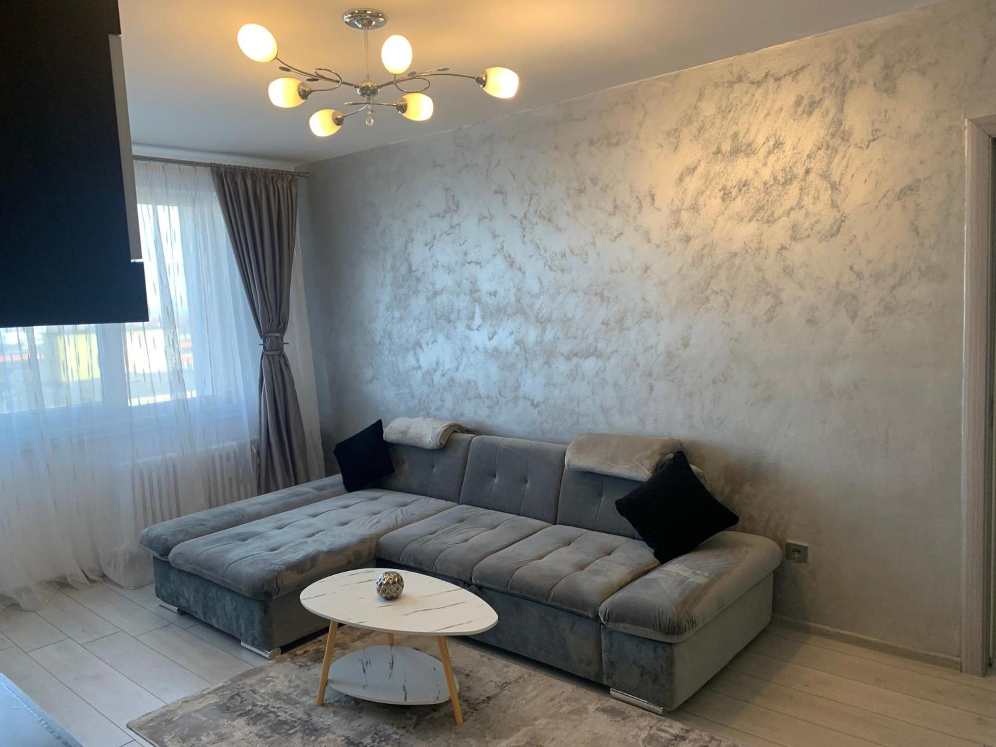 Victoriei Boulevard Private Apartment Braşov Buitenkant foto
